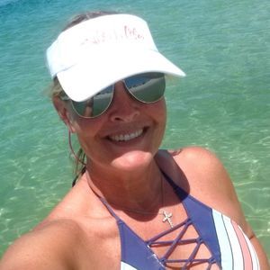 Meet your Posher, Renee